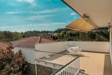 ツーリストアパートメント Windmill House