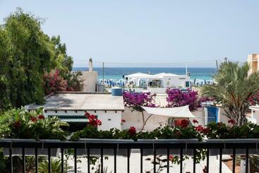 Turista apartmanok Appartamento In Villa Tulipano