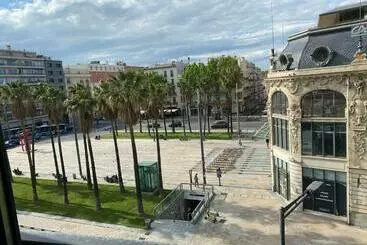 Appartements touristiques Appartement D’artiste Lumineux Central 76m2