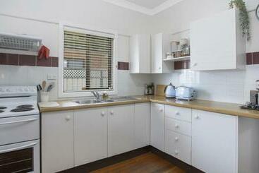 Apartamenty turystyczne Coast Along   Ettalong Beach