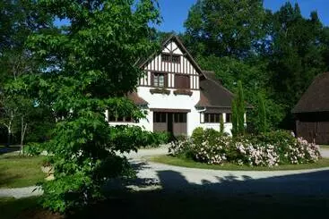 Appartamenti turistici Gîte 4 En Sologne : Calme, Confort Moderne, Jardin, 4 Chambres, Proche Orléans Et Châteaux   Fr 1 59