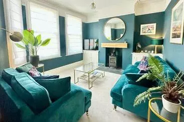 آپارتمان‌های توریست‌ها Montrose House