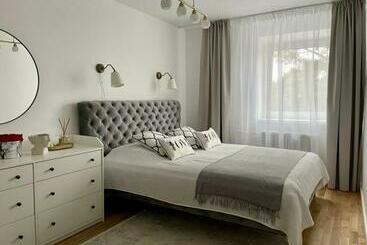 游客公寓 N J Apartament