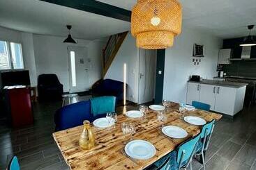 Жильё для туристов Maison 3 Ch Vue Sur Mer Confortable Lumineuse Belle Terrasse Grand Jardin 10 Mn à Pied De La Plage