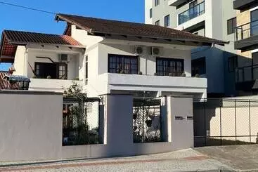 ツーリストアパートメント Rcm Vilas Casa Confortável 1