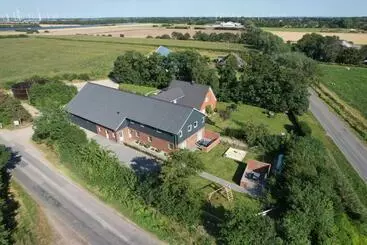 ツーリストアパートメント Urlaubswind