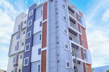 Tourist flats Mahas Elite By Mahas Homestays   2bhk Flats   Fully Airconditioned