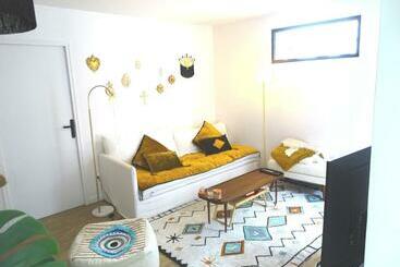 דירות לתיירים [maison De Ville Proche Plage]  Marseille Catalans