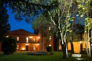 游客公寓 La Bastide De Fabregues   Authenticity And Excellence