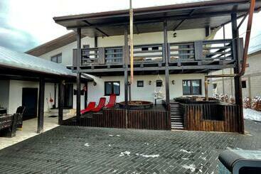 דירות לתיירים Cabana Mar’amu