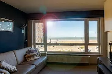 آپارتمان‌های توریست‌ها Splendid Seaview   Ostend Luxury Studio 4 Persons At Beach And Sea