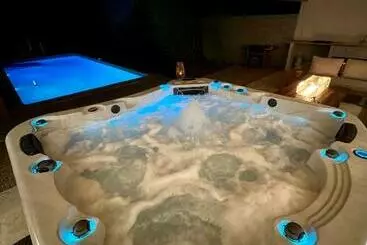 Appartamenti turistici Studio Avec Jacuzzi Et Piscine