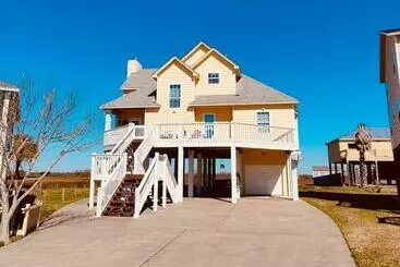 ツーリストアパートメント Sunny Delight   Sleeps 10   Generous Space!