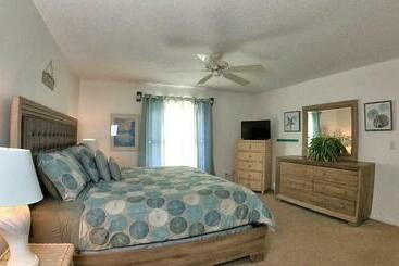 آپارتمان‌های توریست‌ها Sea Club Condo #12