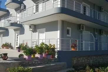Appartamenti turistici Victoria Studio Llaman