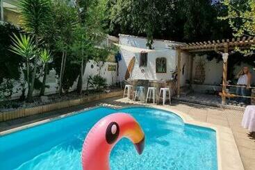 Ferienwohnungen Villa Avec Piscine La Campagne à La Ville