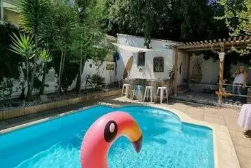 Appartamenti turistici Villa Avec Piscine La Campagne à La Ville