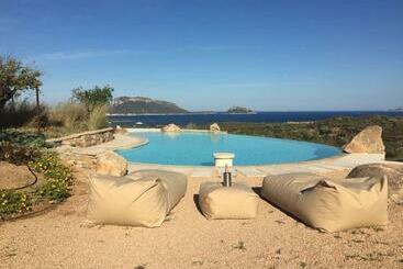 Apartamenty turystyczne Villa Vista Mare Infinity Pool