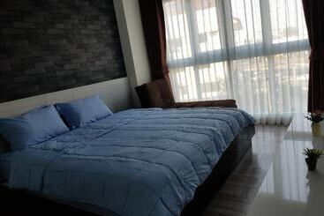 Жильё для туристов The Prio Signature Condo Chiangmai