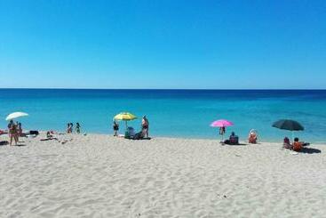 Apartamentos turísticos Beach House 2