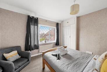 Apartamentos turísticos Bridgecity 4 Bedroom Luxurious House In Heart Of Maidstone