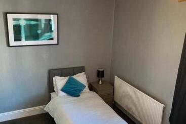 דירות לתיירים Freya House