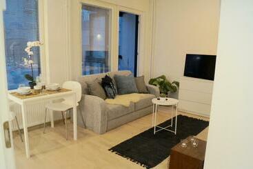 Ferienwohnungen Studio In Trendy Kakola Hill Area Close To City Center