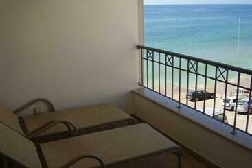 Turistlejligheder Beach Apt. 0