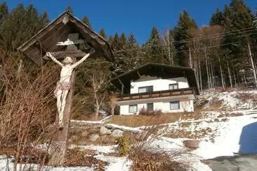 Turistihuoneistot Haus Nannerl