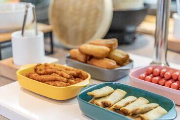 Hotel Hanting  Tianjin Yibindao Metro Station