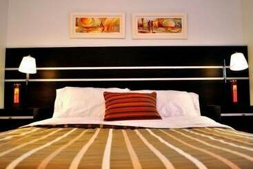 Отель Santiago Building