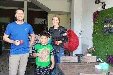 Bed and Breakfast Artha Graha Homestay