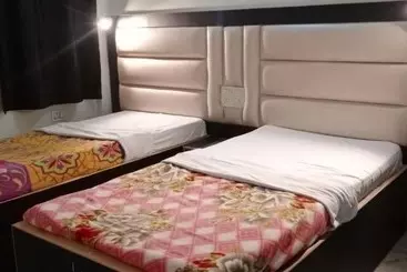 ホテル Goroomgo Big Brother Agra