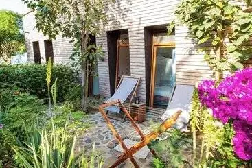 Hotel King Fisher Village