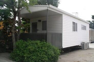 ホテル Charters Towers Tourist Park