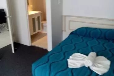 Beachside Tower Apartments