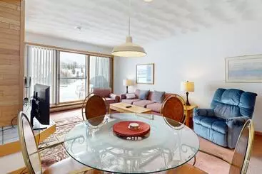 Hotel East Bay 6