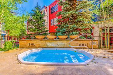 Hotel Silvermill Lodge 8250