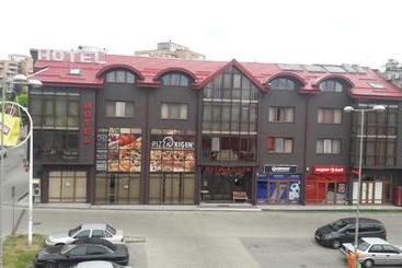 בית מלון כפרי Oxigen Petrosani