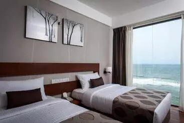 ホテル The Ocean Colombo