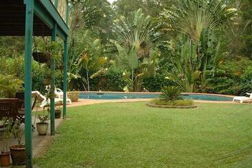 Riviera Bed & Breakfast