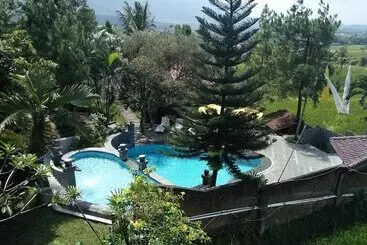 Hotel Bukit Alamanda Resort & Resto