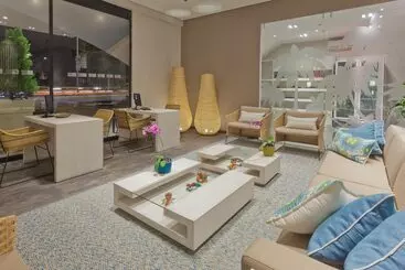 ホテル Holiday Inn Express Yopal, An Ihg