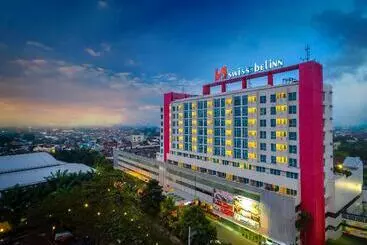בית מלון כפרי Swissbelinn Malang