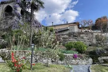 Bed and Breakfast Villa Ghiringhelli