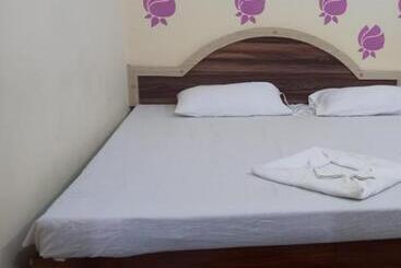 هتل Aman Guest House By Wb Inn