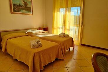 בית מלון כפרי Lanterna Verde