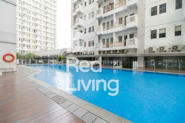 Hotel Redliving Apartemen Sentul Tower  Skyland
