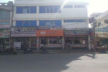 Отель Moon Star, Panipat