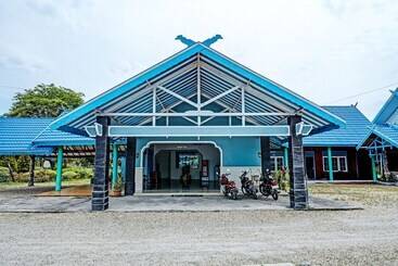 Capital O 91806 Hotel Batu Suli